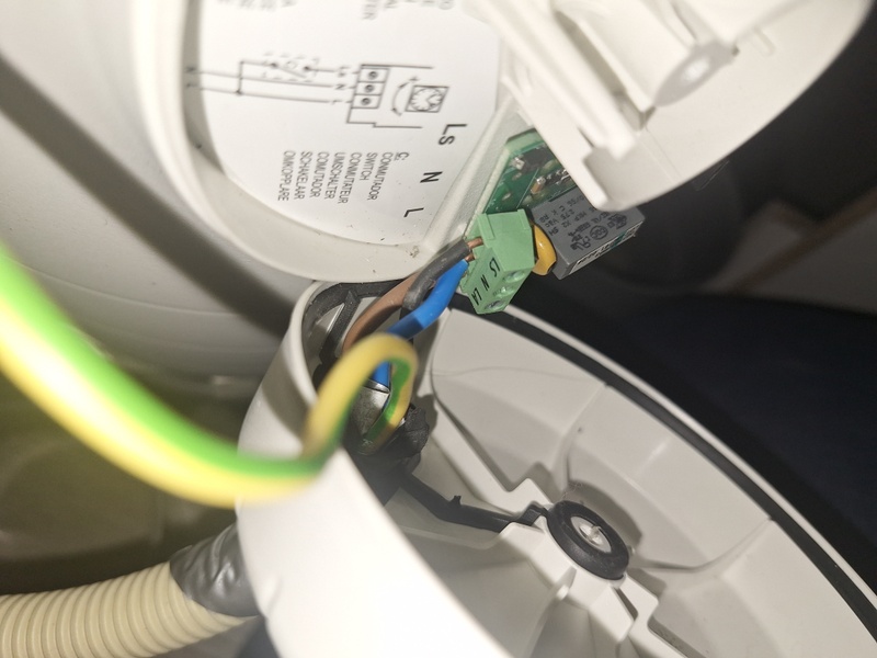 Afbeeldingslocatie: https://tweakers.net/i/NihJaj4Bf2mbNNLEHLLp0bTP7Ss=/800x/filters:strip_icc():strip_exif()/f/image/eVbcghSTcwQzIdIQJeSKm6M9.jpg?f=fotoalbum_large