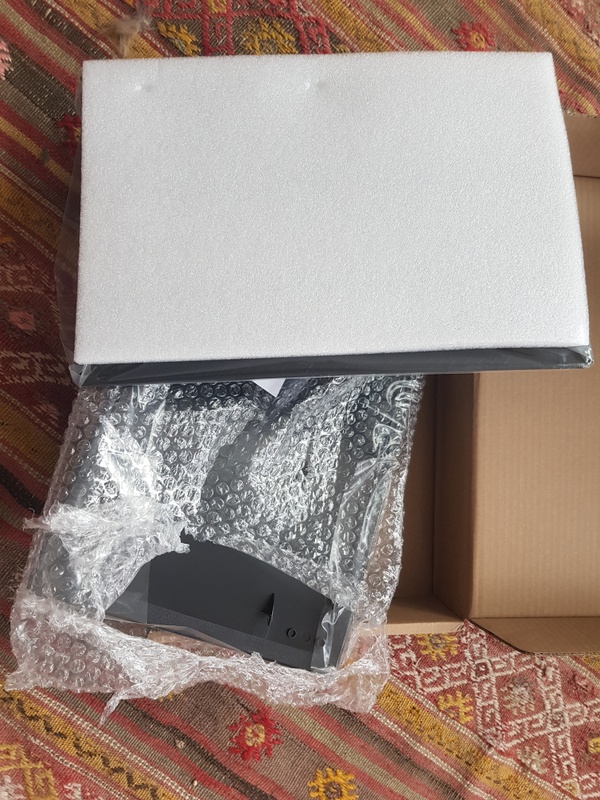 Afbeeldingslocatie: https://tweakers.net/i/Nm4IsWNDbX2ZrPFjDpb7CAQzZ5Q=/x800/filters:strip_icc():strip_exif()/f/image/xWbtG6t8pSoBqe9cd9kf9c6S.jpg?f=fotoalbum_large