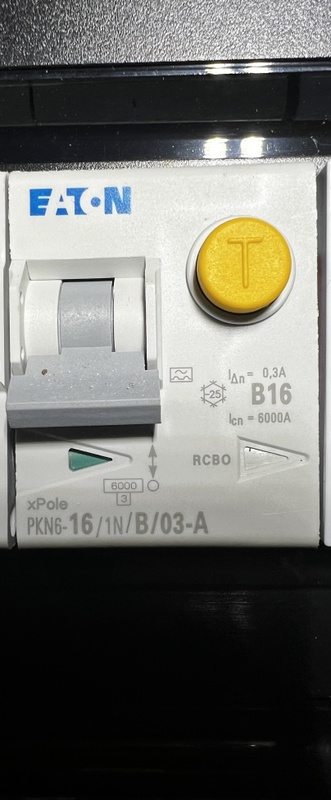 Afbeeldingslocatie: https://tweakers.net/i/NnvXQYp2XKXZrLuOQQI03GenuKM=/x800/filters:strip_icc():strip_exif()/f/image/HiqRYPpjS6EUws7GuyaLmlSX.jpg?f=fotoalbum_large