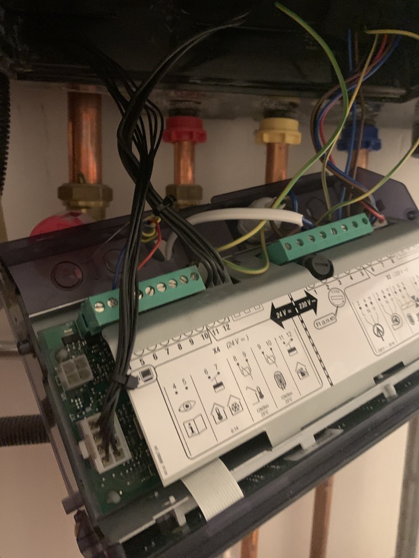 Afbeeldingslocatie: https://tweakers.net/i/Nt0gVPj43KVrIwRpv3Gp2CQ_GMk=/x800/filters:strip_icc():strip_exif()/f/image/Hb5aA8VX0h4oCR46vCDG8YoS.jpg?f=fotoalbum_large