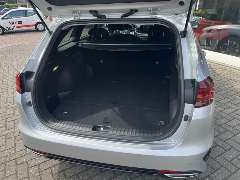 Afbeeldingslocatie: https://tweakers.net/i/NvOOzfAiIELV2MRGMFufrk1C-HE=/800x/filters:strip_icc():strip_exif()/f/image/1sR0mqfQjAxThBnHeSiT8e5b.jpg?f=fotoalbum_large