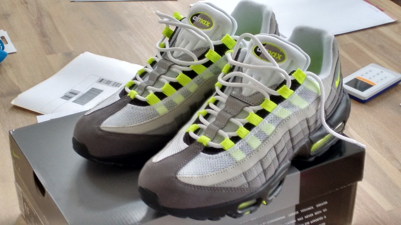 Afbeeldingslocatie: https://tweakers.net/i/NzZ3ZfMZYWJyBwfHjXmsBb12-Os=/800x/filters:strip_icc():strip_exif()/f/image/jONLBY7lzhTMlMHTn8DyzfMg.jpg?f=fotoalbum_large