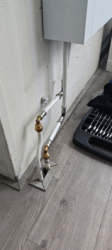 Afbeeldingslocatie: https://tweakers.net/i/O0C23LwjwysJBRkTw3jEqbY_5SY=/x800/filters:strip_icc():strip_exif()/f/image/b0nmKz1QVhEUe3YU1uc6anaT.jpg?f=fotoalbum_large