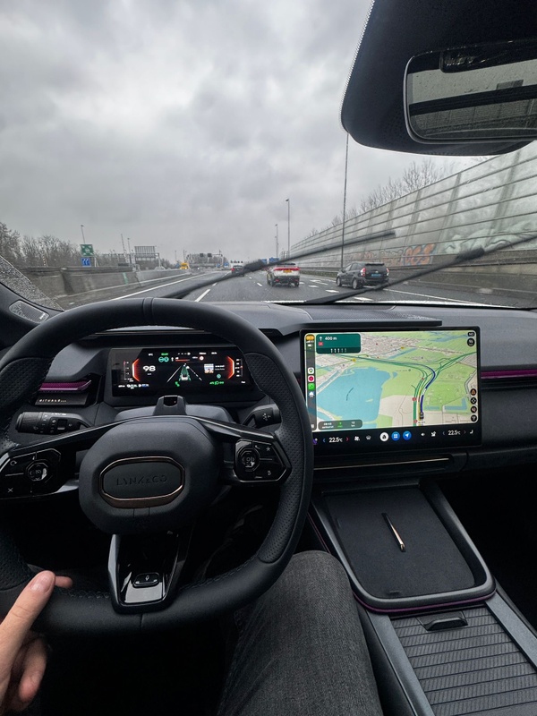 Afbeeldingslocatie: https://tweakers.net/i/O1EQ9rmLOvQ7ArQWIjPmGE8PDvI=/x800/filters:strip_icc():strip_exif()/f/image/vssnwXuyyvxuUvqspwZabrAb.jpg?f=fotoalbum_large