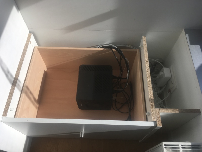 Afbeeldingslocatie: https://tweakers.net/i/O9TYBFWJDfwP1UhOCPSIHLDwfMI=/800x/filters:strip_icc():strip_exif()/f/image/0NytBqTg1mB4N34huI4PbqGf.jpg?f=fotoalbum_large