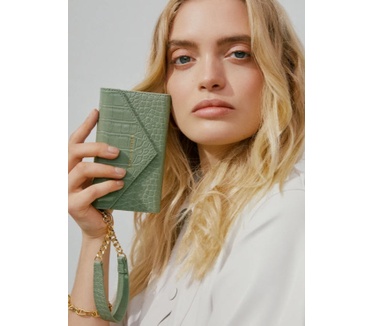 Hama Envelope Clutch