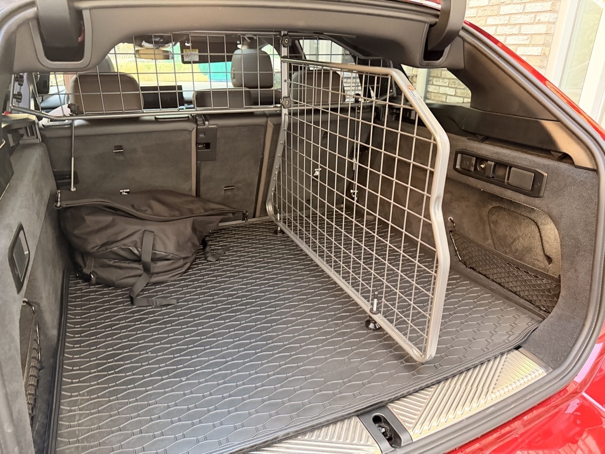 Afbeeldingslocatie: https://tweakers.net/i/OBaN4JRmi6-HuimcWc8t8HKLlPc=/fit-in/4920x3264/filters:max_bytes(3145728):no_upscale():strip_icc():strip_exif()/f/image/xjq5U0G1cAjLqIf0DrB7q9tk.jpg?f=user_large