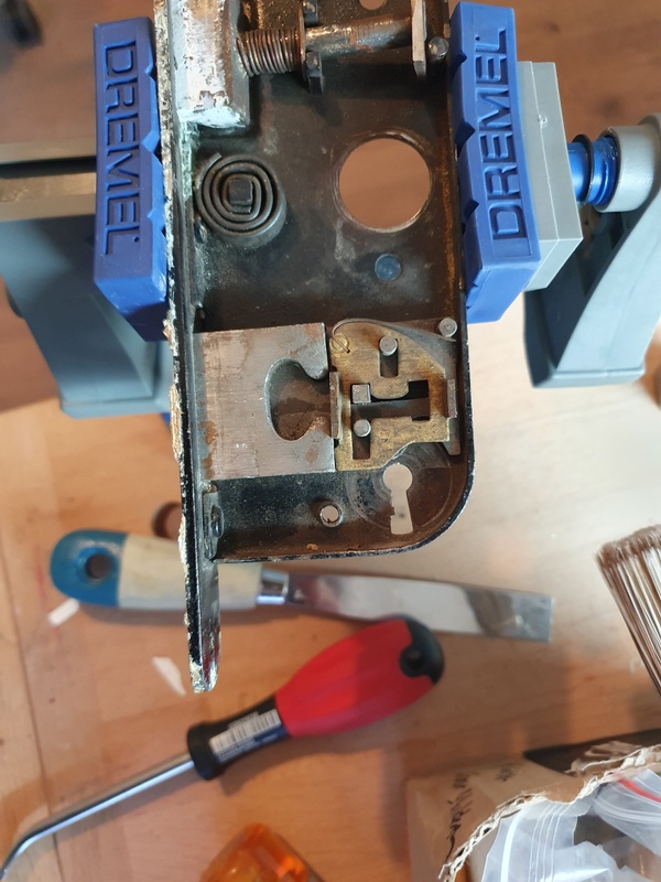 Afbeeldingslocatie: https://tweakers.net/i/OBoIc3mBHA8-nZkfzTd_7u46aWs=/x800/filters:strip_icc():strip_exif()/f/image/DNnFXcS5rHxUicvk66urNfZ9.jpg?f=fotoalbum_large