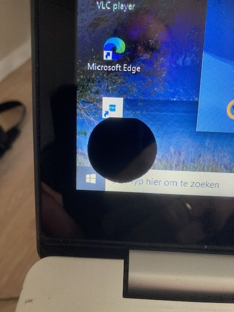Afbeeldingslocatie: https://tweakers.net/i/ODmhmBo--Ed15Zqn-Ee1fC5Za6A=/full-fit-in/4920x3264/filters:max_bytes(3145728):no_upscale():strip_icc():fill(white):strip_exif()/f/image/xAuFnhyuYUVfCtiwv9x8yTEP.jpg?f=user_large