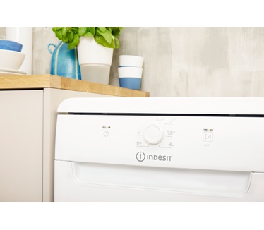 Indesit DSFE 1B10