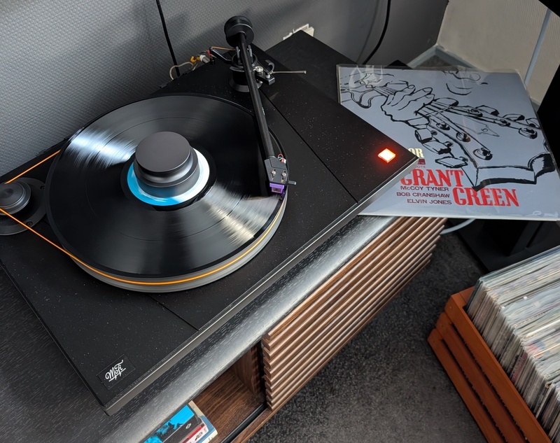 Afbeeldingslocatie: https://tweakers.net/i/OF_eKGussjp3AFuHNaG-JrPPtTM=/800x/filters:strip_icc():strip_exif()/f/image/n7xCQxWyNCgjJnDOJUryq3TO.jpg?f=fotoalbum_large