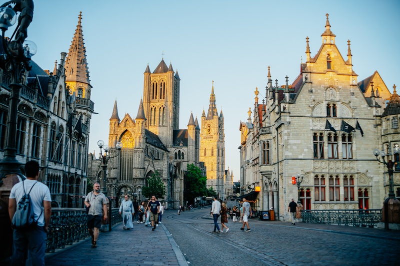 Afbeeldingslocatie: https://tweakers.net/i/OGG0VJTD1JwZpxllmgDExSnvlr0=/800x/filters:strip_icc():strip_exif()/f/image/MKdQyMosi1dxa3sXn4aTCpGa.jpg?f=fotoalbum_large