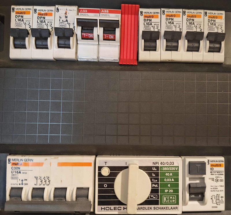 Afbeeldingslocatie: https://tweakers.net/i/OHDkDy5_Q7ENwUUrXCUWxC8NV8g=/800x/filters:strip_icc():strip_exif()/f/image/pNWzAKE0cb576PcU1Q8FiQ8E.jpg?f=fotoalbum_large