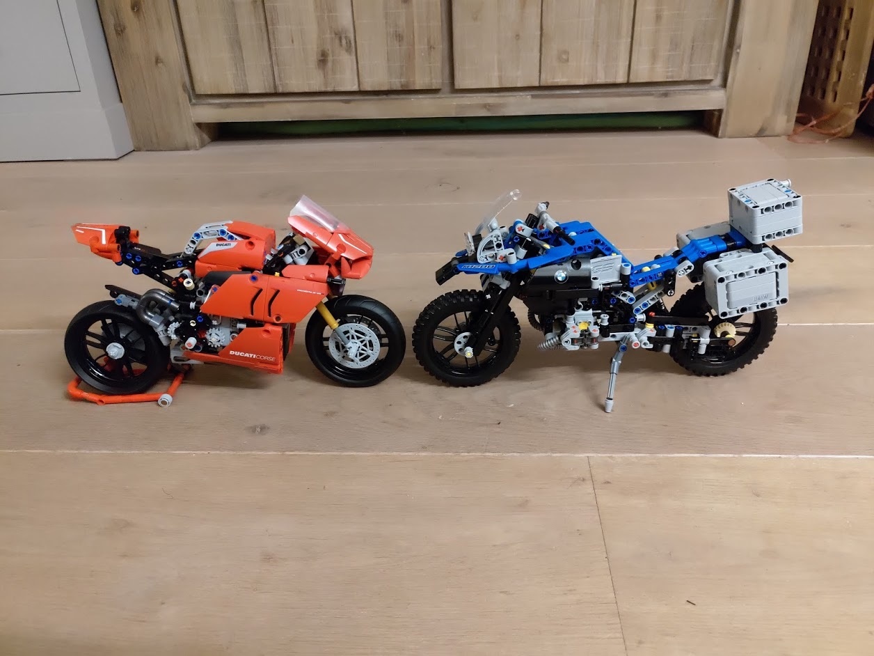 Afbeeldingslocatie: https://tweakers.net/i/OKTW5NTUx2yaGQSgvOCRz0u9IAY=/full-fit-in/4920x3264/filters:max_bytes(3145728):no_upscale():strip_icc():fill(white):strip_exif()/f/image/9ylQIk2BV8iv07hIpQYdesd4.jpg?f=user_large