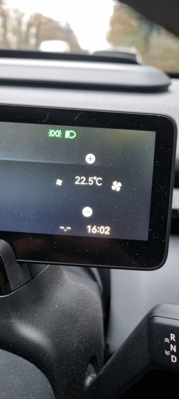 Afbeeldingslocatie: https://tweakers.net/i/OQ0pCvzc0IoHo53kLfgPk8ZAu8s=/x800/filters:strip_icc():strip_exif()/f/image/QSzHEXcJXGF6Slwmau6pYDxv.jpg?f=fotoalbum_large