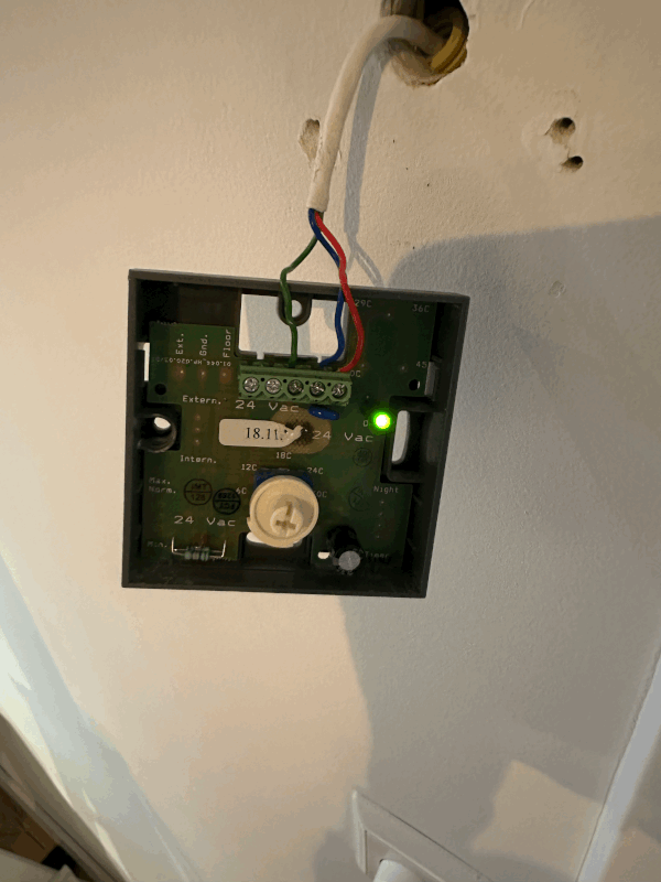 Afbeeldingslocatie: https://tweakers.net/i/OQVW--kiU4-a91w_slC86rdKm4o=/x800/filters:gifsicle():strip_exif()/f/image/0QJwfjv8U2lNKnEcmkwMr8g2.gif?f=fotoalbum_large
