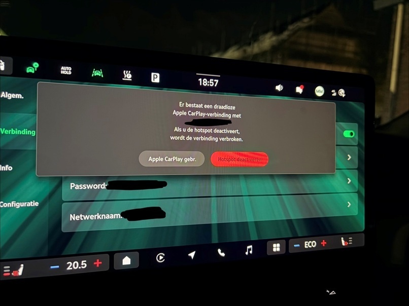 Afbeeldingslocatie: https://tweakers.net/i/ORKQkYe0X-a641-ur41bqHOFlLU=/fit-in/4920x3264/filters:max_bytes(3145728):no_upscale():strip_icc():strip_exif()/f/image/EMucrk2d0QJ9l5UZ8Vbd1Kym.jpg?f=user_large
