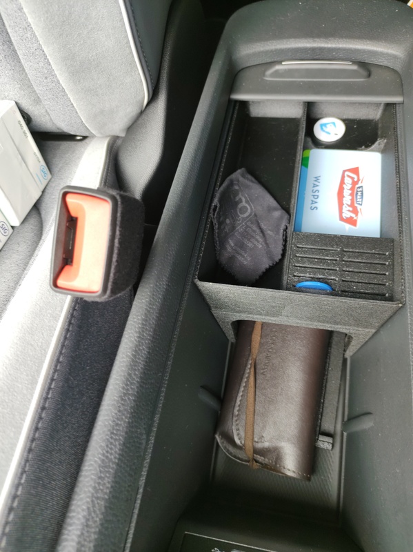 Afbeeldingslocatie: https://tweakers.net/i/Oa6CNmy-i56_BWAUOoPLQsU1c80=/x800/filters:strip_icc():strip_exif()/f/image/gLmp1qRUTiObQ4sAEVnBFKfT.jpg?f=fotoalbum_large