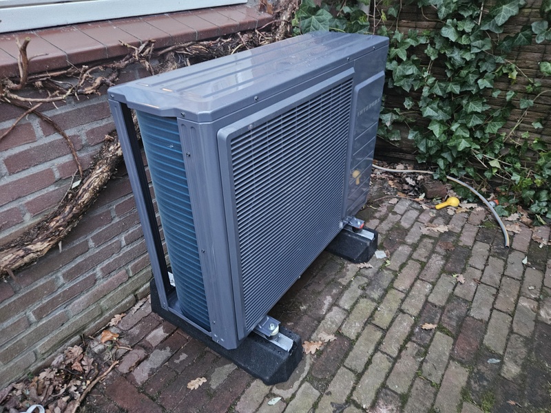 Afbeeldingslocatie: https://tweakers.net/i/Od95pyaFQoqC9HKKvekuqg5RhFQ=/800x/filters:strip_icc():strip_exif()/f/image/T65owJJTdQvbTNnbBvyBOvfr.jpg?f=fotoalbum_large