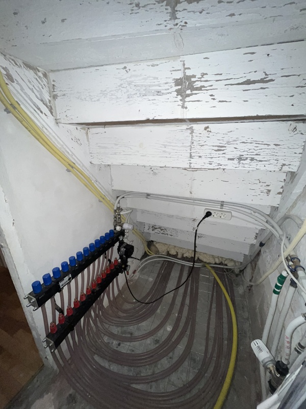 Afbeeldingslocatie: https://tweakers.net/i/OjNkyyo0_fQ8xECllyAc3gtHR1c=/x800/filters:strip_icc():strip_exif()/f/image/iT9x6luSdeg3alAkJqfWSkWu.jpg?f=fotoalbum_large