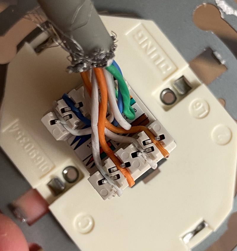 Afbeeldingslocatie: https://tweakers.net/i/OmcFpne_QC9kzANuJcW0MdpsthI=/800x/filters:strip_icc():strip_exif()/f/image/WzGW8ymD3P63IcyNtsK8iVmd.jpg?f=fotoalbum_large