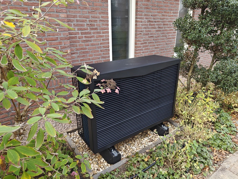 Afbeeldingslocatie: https://tweakers.net/i/Oq6gTKrUFMsKt9MvoI1NVXOhvfY=/800x/filters:strip_icc():strip_exif()/f/image/uDMQOgeXm8mKOl4s50Wo5cIm.jpg?f=fotoalbum_large