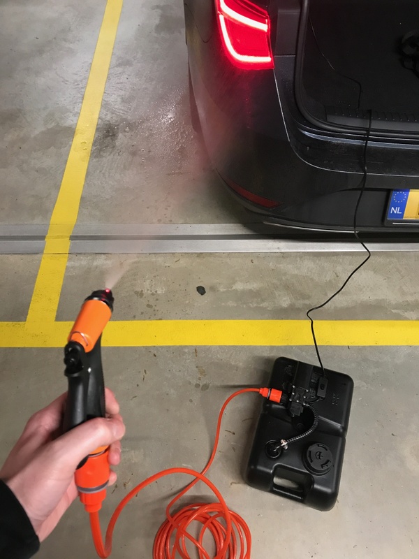 Afbeeldingslocatie: https://tweakers.net/i/Oq9Vq2B0OayeBGnQPOVyIoNFIFE=/x800/filters:strip_icc():strip_exif()/f/image/YikODKmMeCSuNNyeUva90V0T.jpg?f=fotoalbum_large