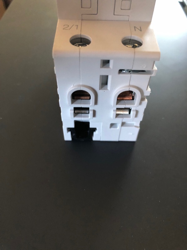 Afbeeldingslocatie: https://tweakers.net/i/Oqx66xgU4v7fnuyyvw2AGdAY910=/x800/filters:strip_icc():strip_exif()/f/image/yuQ6HFgZDGjB8u4nzorxzAgm.jpg?f=fotoalbum_large