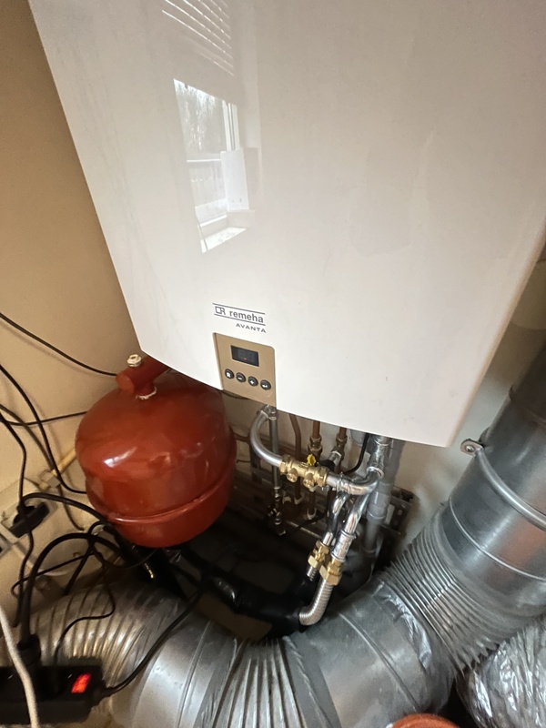 Afbeeldingslocatie: https://tweakers.net/i/OrLPlRLyhgW54cqSIr5fHAE7GkU=/x800/filters:strip_icc():strip_exif()/f/image/nH0YObh4F1vLhV0n70uH4ZyF.jpg?f=fotoalbum_large