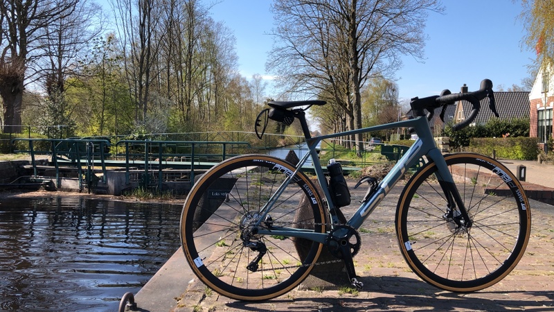 Afbeeldingslocatie: https://tweakers.net/i/OrhjbrAApk4cReRVSnyeASL9Q9w=/800x/filters:strip_icc():strip_exif()/f/image/j5ZdaE8qEFfySXvkG6gAj0aO.jpg?f=fotoalbum_large