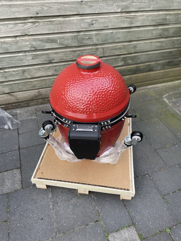 Afbeeldingslocatie: https://tweakers.net/i/OuEEbW2otDStbJbU0seyR-aW-TY=/x800/filters:strip_icc():strip_exif()/f/image/DHQVjaeNYbY63mzsh0D3mEjg.jpg?f=fotoalbum_large