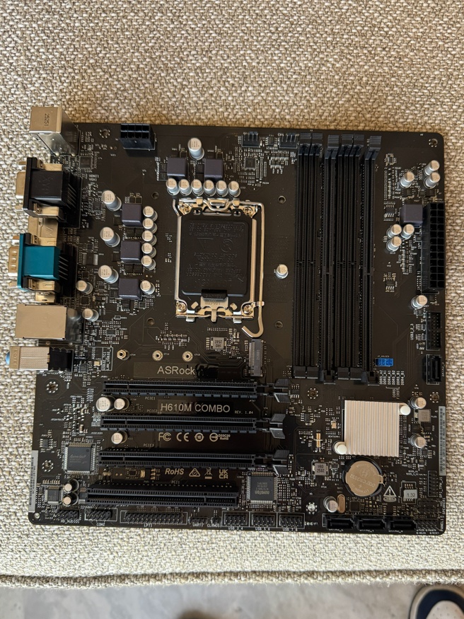 ASRock H610M Combo op CES 2026