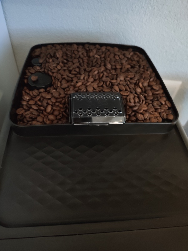 Afbeeldingslocatie: https://tweakers.net/i/OwV-BlTmQwZ7AW9o3TbyRnTUl28=/x800/filters:strip_icc():strip_exif()/f/image/amect8zqDrM9pVNqRAEFLpbe.jpg?f=fotoalbum_large