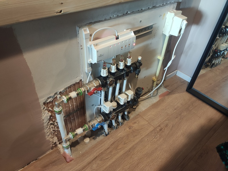 Afbeeldingslocatie: https://tweakers.net/i/OxiQYzlGube5cepTf5uYznccTjc=/800x/filters:strip_icc():strip_exif()/f/image/bzdstGuggbJHWSaOiJI2CVr3.jpg?f=fotoalbum_large