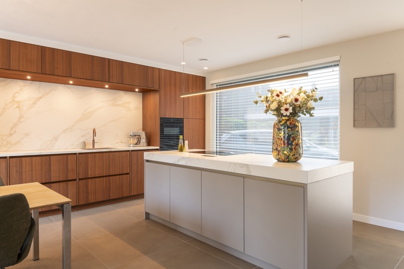 Afbeeldingslocatie: https://tweakers.net/i/OzWJuQZYEAeXljKgN2gKbUBZd9Q=/800x/filters:strip_icc():strip_exif()/f/image/QoGFNOqbfk94R8IqQ5i2BLbw.jpg?f=fotoalbum_large