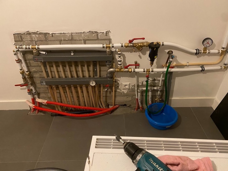 Afbeeldingslocatie: https://tweakers.net/i/P-YUVEydDKzWIcs2ZeyP5agPy5g=/800x/filters:strip_icc():strip_exif()/f/image/sEoCvzJf5vfdPp9lKYj4Ivjo.jpg?f=fotoalbum_large