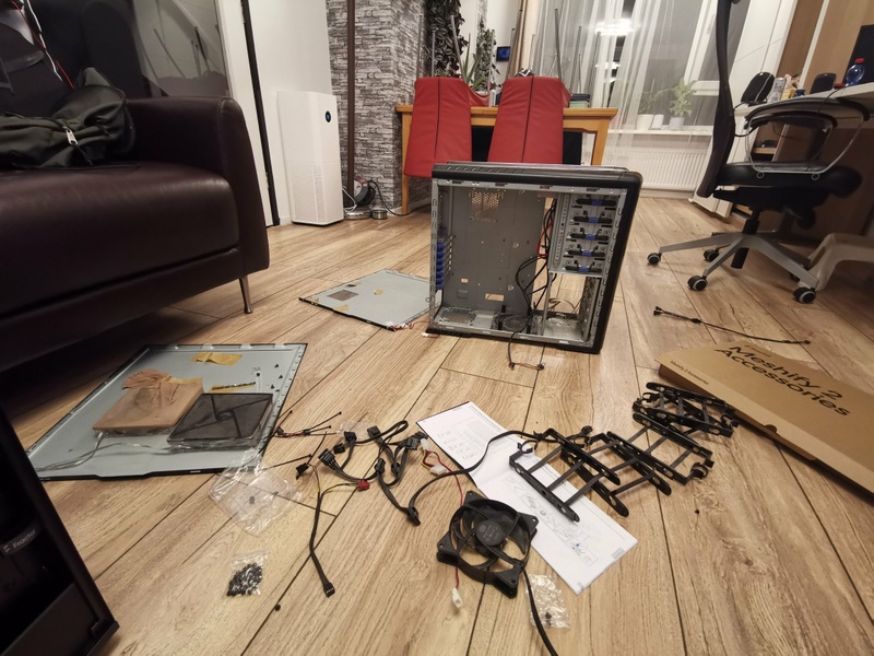 Afbeeldingslocatie: https://tweakers.net/i/P1l2_qbDPTqb8f0IdBLHzvbbGS4=/800x/filters:strip_icc():strip_exif()/f/image/RetuVT7Ff8mbOrZJ7sxOty9B.jpg?f=fotoalbum_large