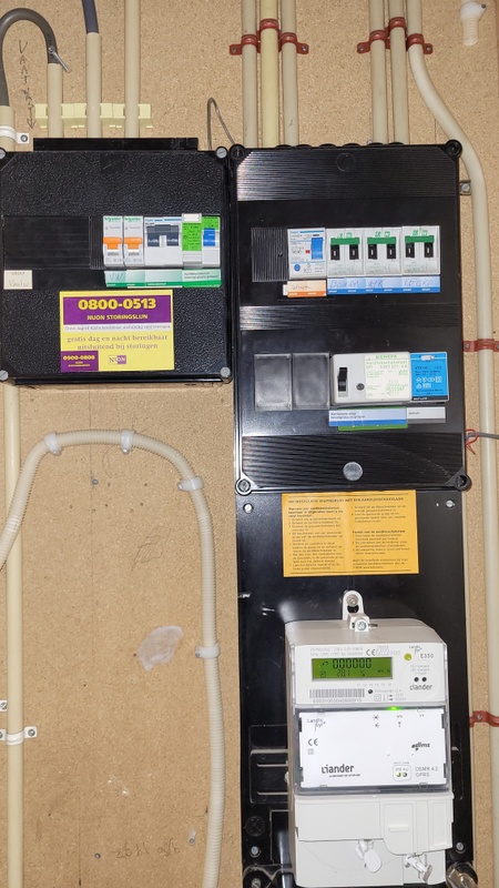 Afbeeldingslocatie: https://tweakers.net/i/P5KcGdJ-tsDvFg8-b0ZkIj5TZ98=/x800/filters:strip_icc():strip_exif()/f/image/AXhL0BDG93SCLZV17VAojFTk.jpg?f=fotoalbum_large