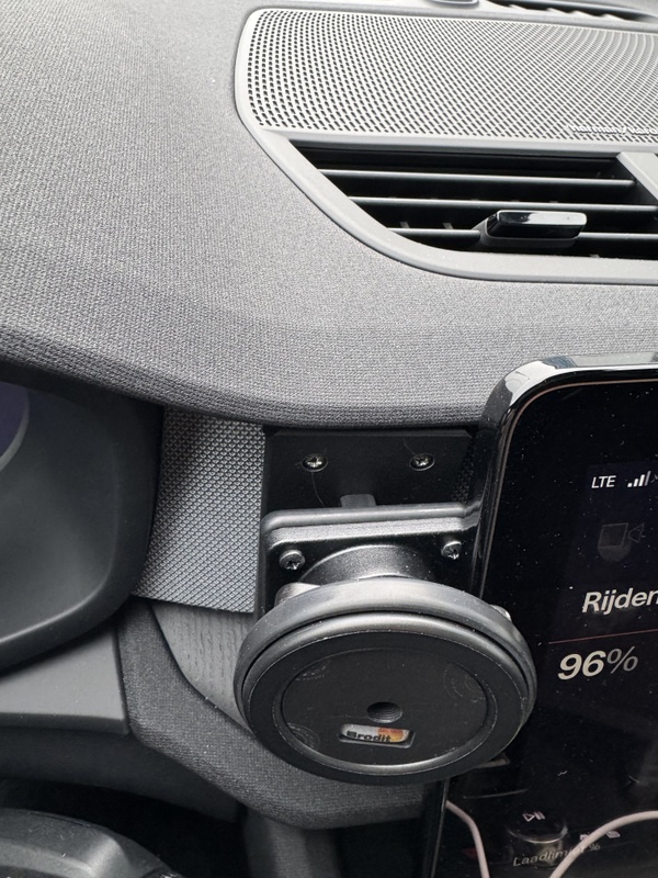 Afbeeldingslocatie: https://tweakers.net/i/P6MVNnKG5CTmgtDs9QqlYeghyPE=/x800/filters:strip_icc():strip_exif()/f/image/kxeIDbxQJWGtNfnqFpWDtBYD.jpg?f=fotoalbum_large