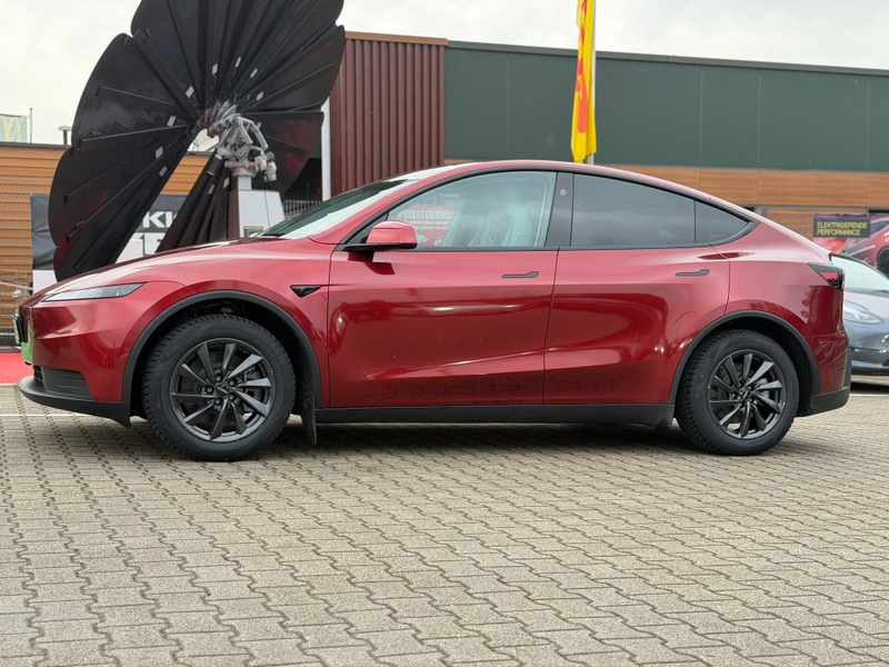 Afbeeldingslocatie: https://tweakers.net/i/PBn_q6beW_R1cIpENeg5Z4BASk0=/800x/filters:strip_icc():strip_exif()/f/image/YHKkEIwmm1a3a7hksUmz8EMQ.jpg?f=fotoalbum_large