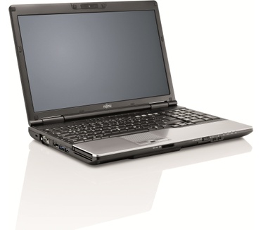 Fujitsu Lifebook E782 (VFY:E7820MXP31NL)