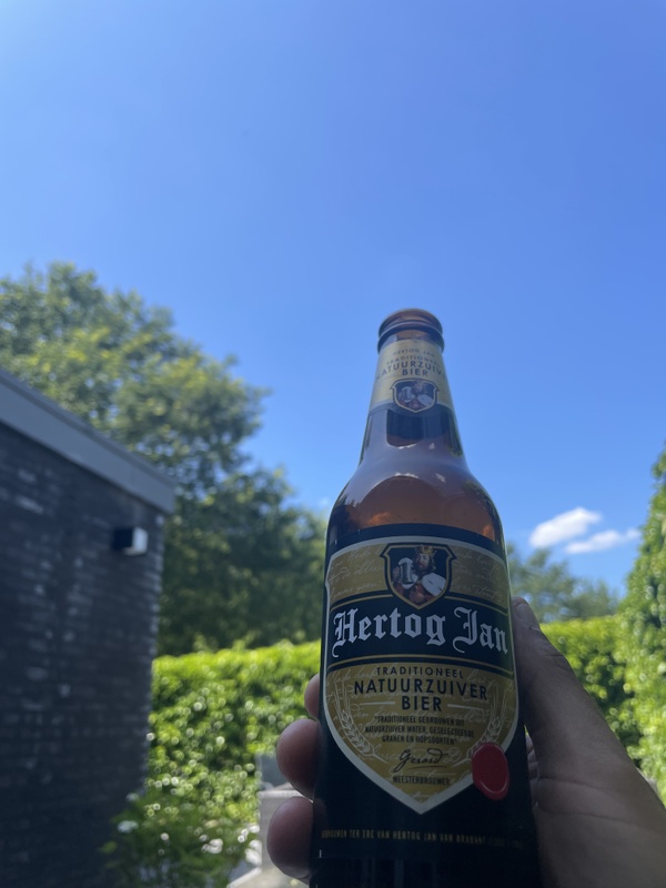 Afbeeldingslocatie: https://tweakers.net/i/PCR3sMHZI9P8DcRBZ4PvqeQM0HY=/x800/filters:strip_icc():strip_exif()/f/image/wt1HhOjJiDhnICGee7foTDWo.jpg?f=fotoalbum_large