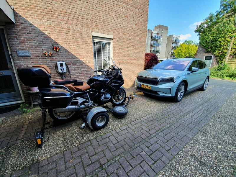 Afbeeldingslocatie: https://tweakers.net/i/PDQni9P8UoM2MBHgzvqXoWnuOVA=/800x/filters:strip_icc():strip_exif()/f/image/YbN6ReNiz3M8fc1EjtXZu9eQ.jpg?f=fotoalbum_large