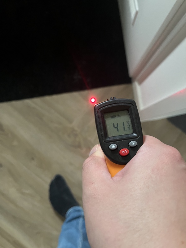 Afbeeldingslocatie: https://tweakers.net/i/PDtpwaaTwlTo94POIMsJqvLx5Og=/x800/filters:strip_icc():strip_exif()/f/image/2jYhNbd0hpEGWpj12yWRz3k9.jpg?f=fotoalbum_large