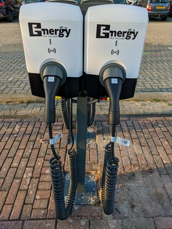 Afbeeldingslocatie: https://tweakers.net/i/PIqdMlmUxm_Apo9HTPOJVAL-KZg=/x800/filters:strip_icc():strip_exif()/f/image/H8l1JyLciVwZDkWMmW96Sa1k.jpg?f=fotoalbum_large