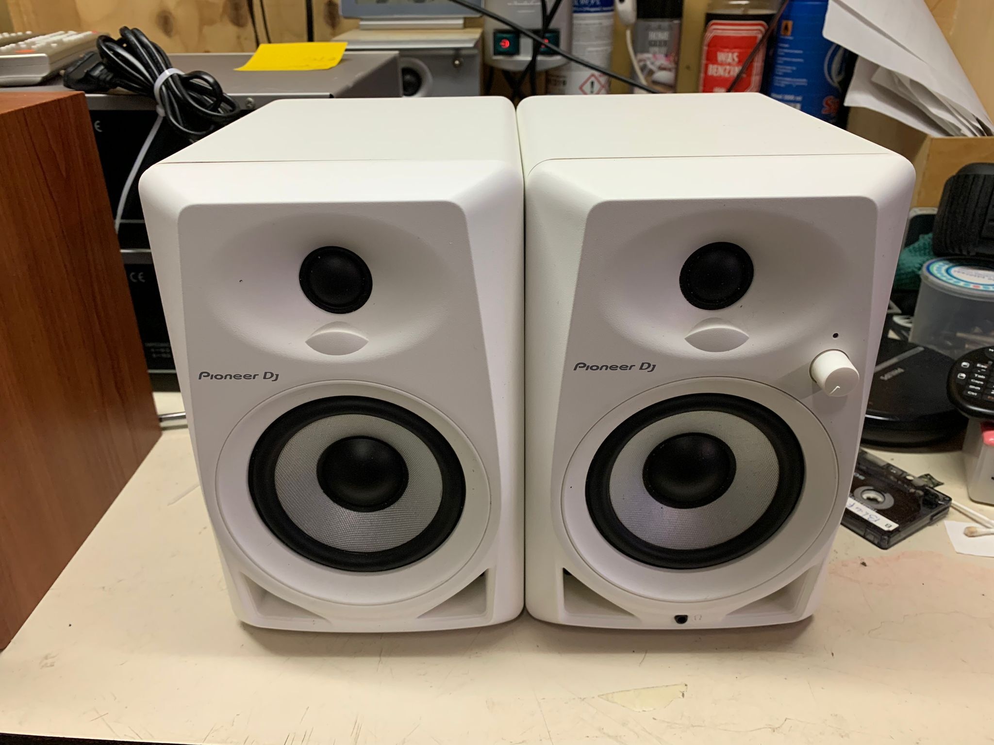 Afbeeldingslocatie: https://tweakers.net/i/PK1MGtKlMRlDd_b_M5I56RZO0zA=/fit-in/4920x3264/filters:max_bytes(3145728):no_upscale():strip_icc():strip_exif()/f/image/IcXi5sUg4OwHIAAp2ygZiUdQ.jpg?f=user_large