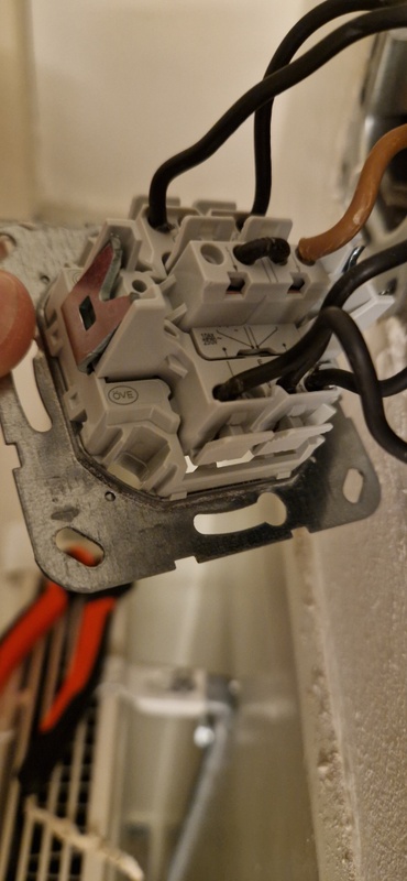 Afbeeldingslocatie: https://tweakers.net/i/PKKGmvNsVxVFm99JfHdo-7BsagA=/x800/filters:strip_icc():strip_exif()/f/image/Rd0ZandVJUA5cgkeM5YpUG0y.jpg?f=fotoalbum_large