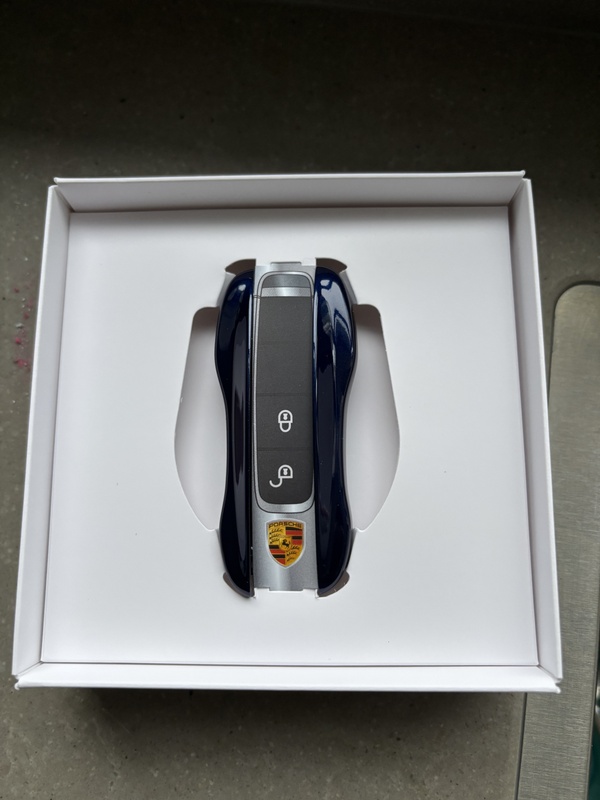 Afbeeldingslocatie: https://tweakers.net/i/PLtZ4CB6Z1jLVxBOZT5zss5Tnn4=/x800/filters:strip_icc():strip_exif()/f/image/HHnUDGRWGKiXiVls86uOXMRq.jpg?f=fotoalbum_large