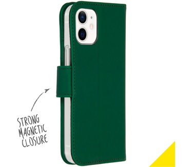 Accezz Wallet Softcase Booktype (IPhone 12 Mini) Groen