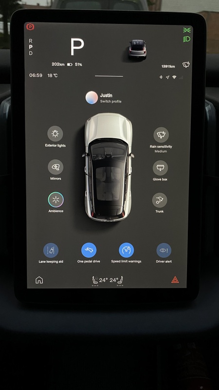 Afbeeldingslocatie: https://tweakers.net/i/PPxhM5Kzkg5kgT3QE35GuT1uL8c=/x800/filters:strip_icc():strip_exif()/f/image/AJ30aFqEDlqOZxGEpYfDHjgs.jpg?f=fotoalbum_large